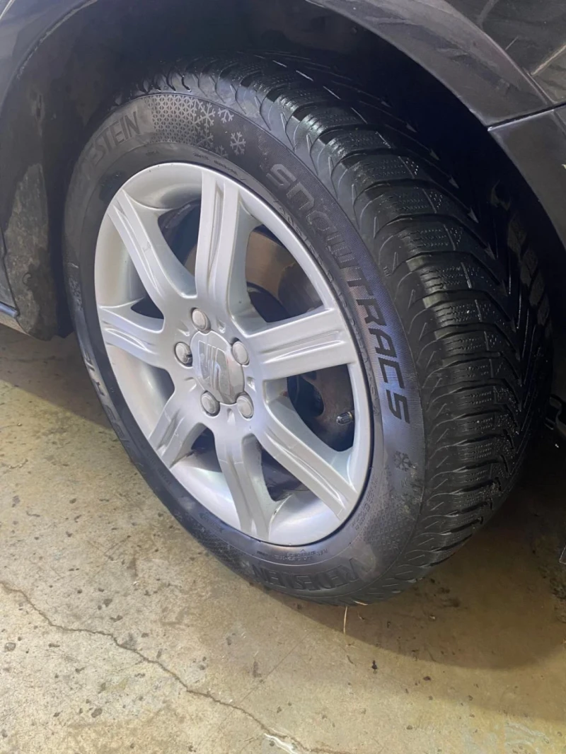 Seat Leon, снимка 9 - Автомобили и джипове - 53119993