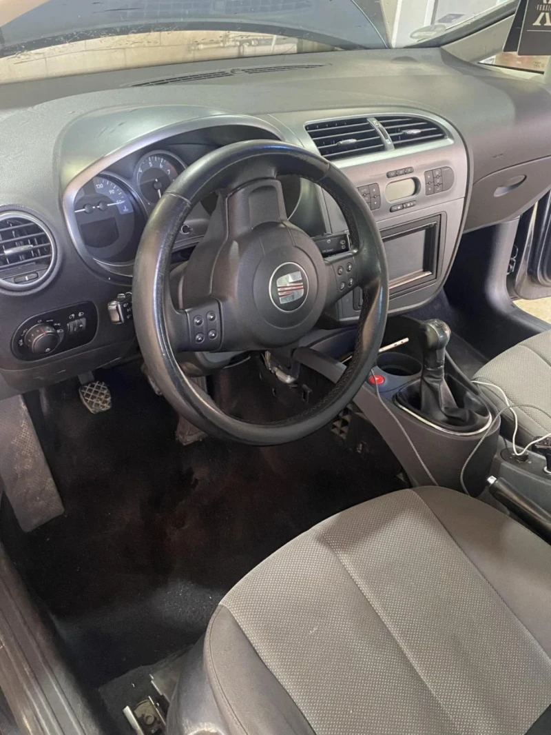 Seat Leon, снимка 6 - Автомобили и джипове - 53119993