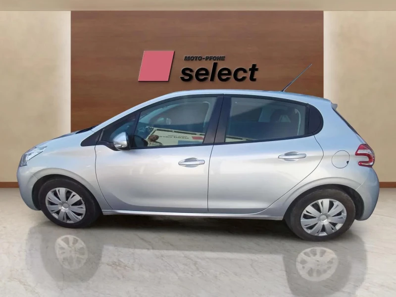Peugeot 208 1.2 i, снимка 8 - Автомобили и джипове - 51516572