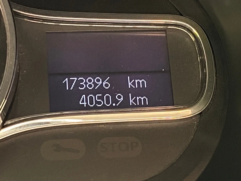 Renault Megane III, снимка 11 - Автомобили и джипове - 52643911