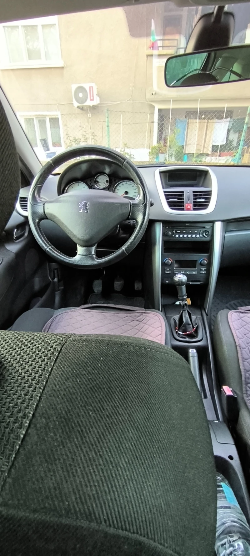 Peugeot 207 1.6HDI, снимка 8 - Автомобили и джипове - 52806148