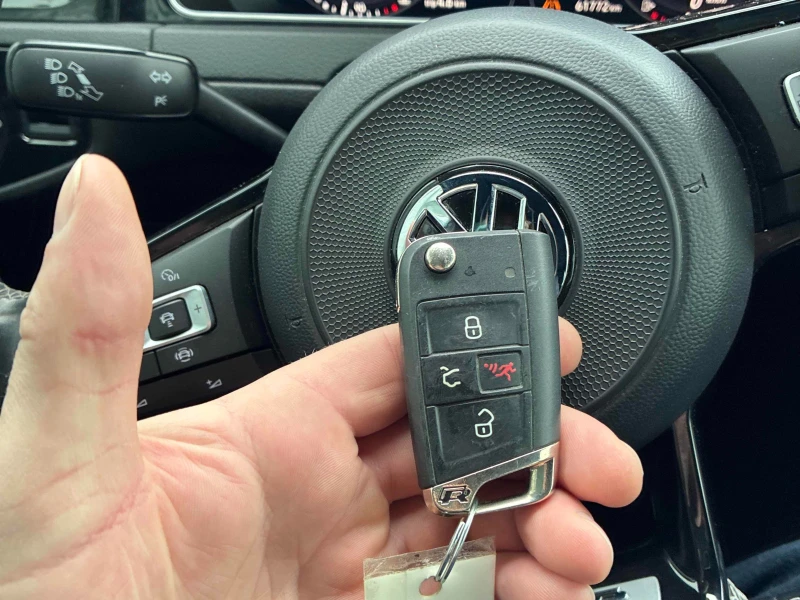 VW Golf R * * CARFAX * * АВТО КРЕДИТ * * , снимка 11 - Автомобили и джипове - 52817575