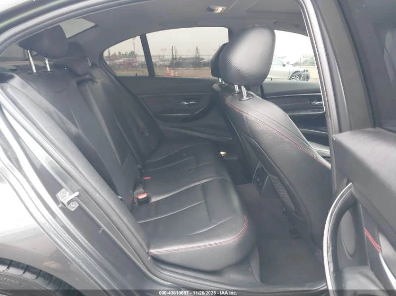 BMW 320 2l I xDrive, снимка 8 - Автомобили и джипове - 53396282