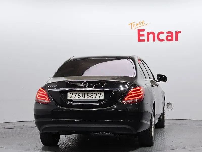 Mercedes-Benz C 200, снимка 8 - Автомобили и джипове - 54911364