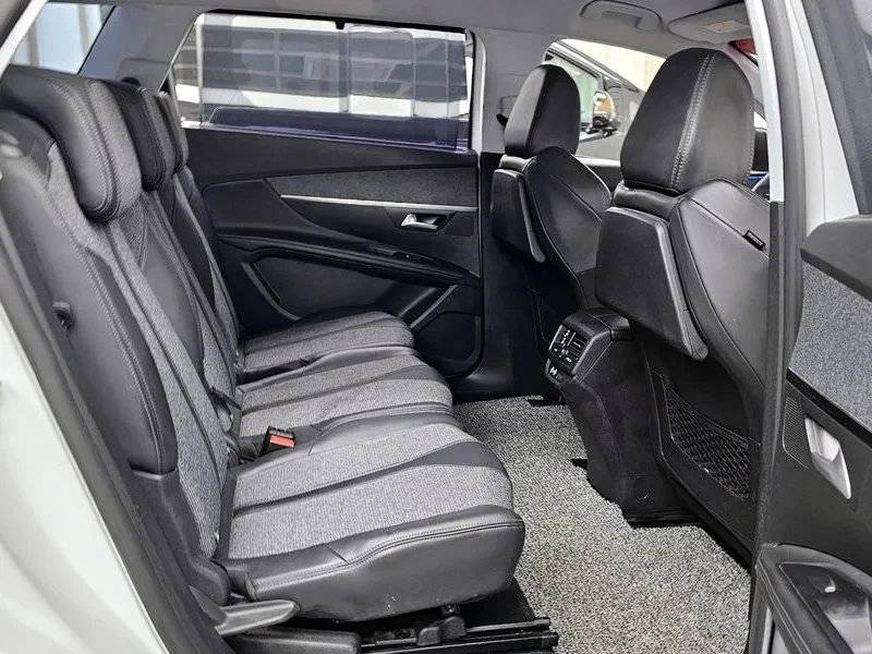 Peugeot 5008 1.5 Bluehdi Allure, снимка 12 - Автомобили и джипове - 55920136