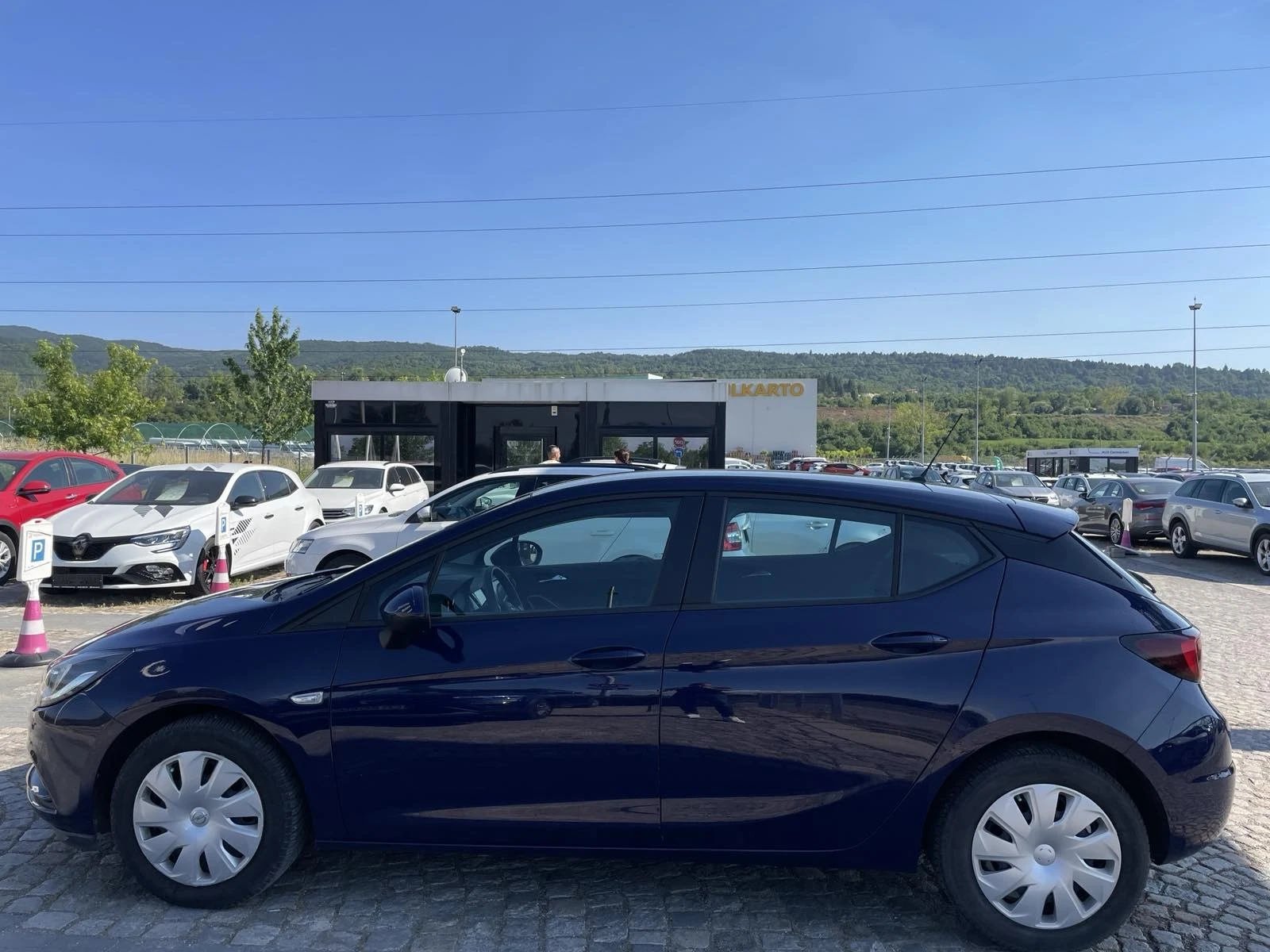 Opel Astra 1.0EcoTec/105к.с - изображение 7