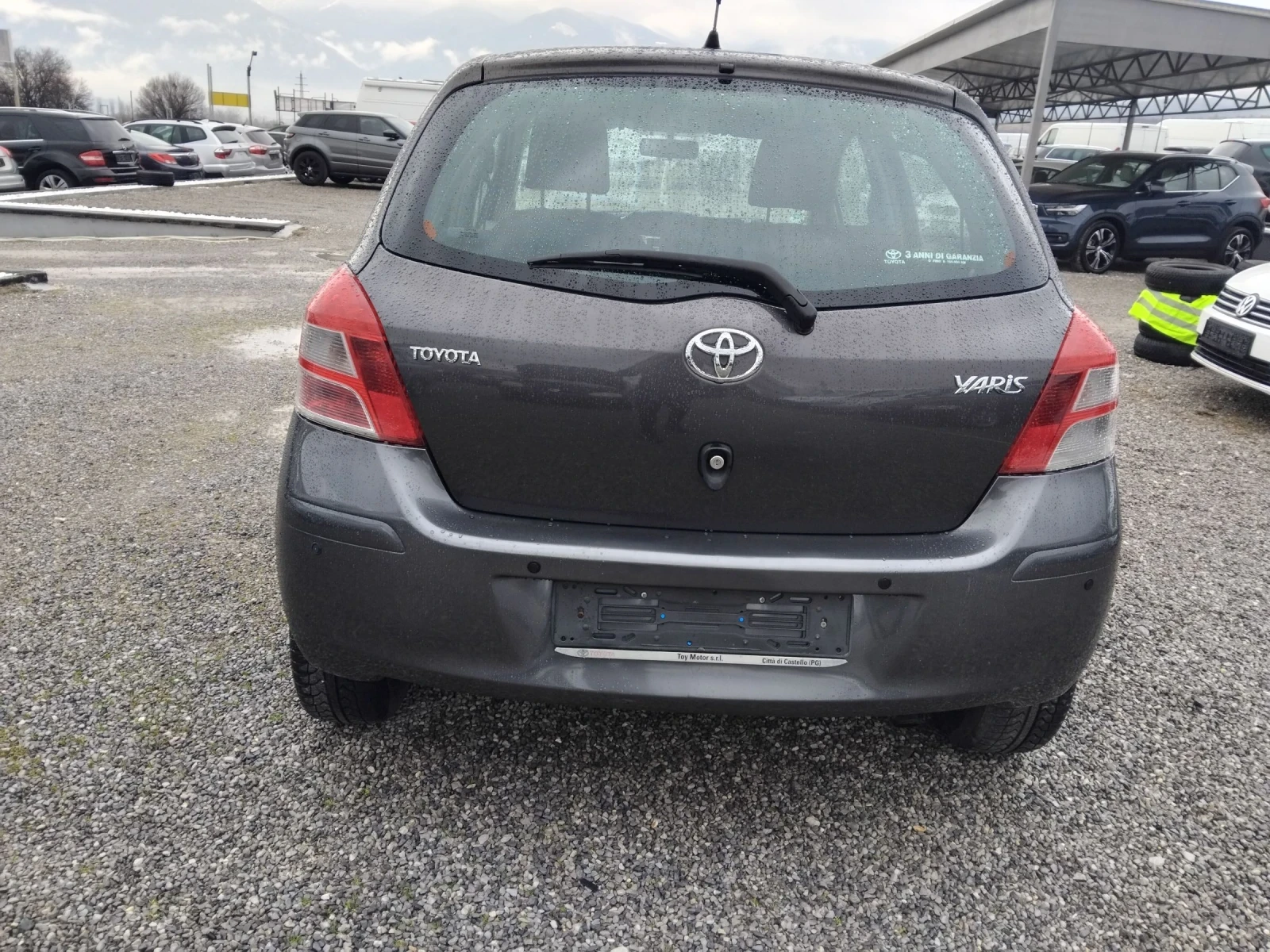 Toyota Yaris 1.4D4Di90к 6speed - изображение 2