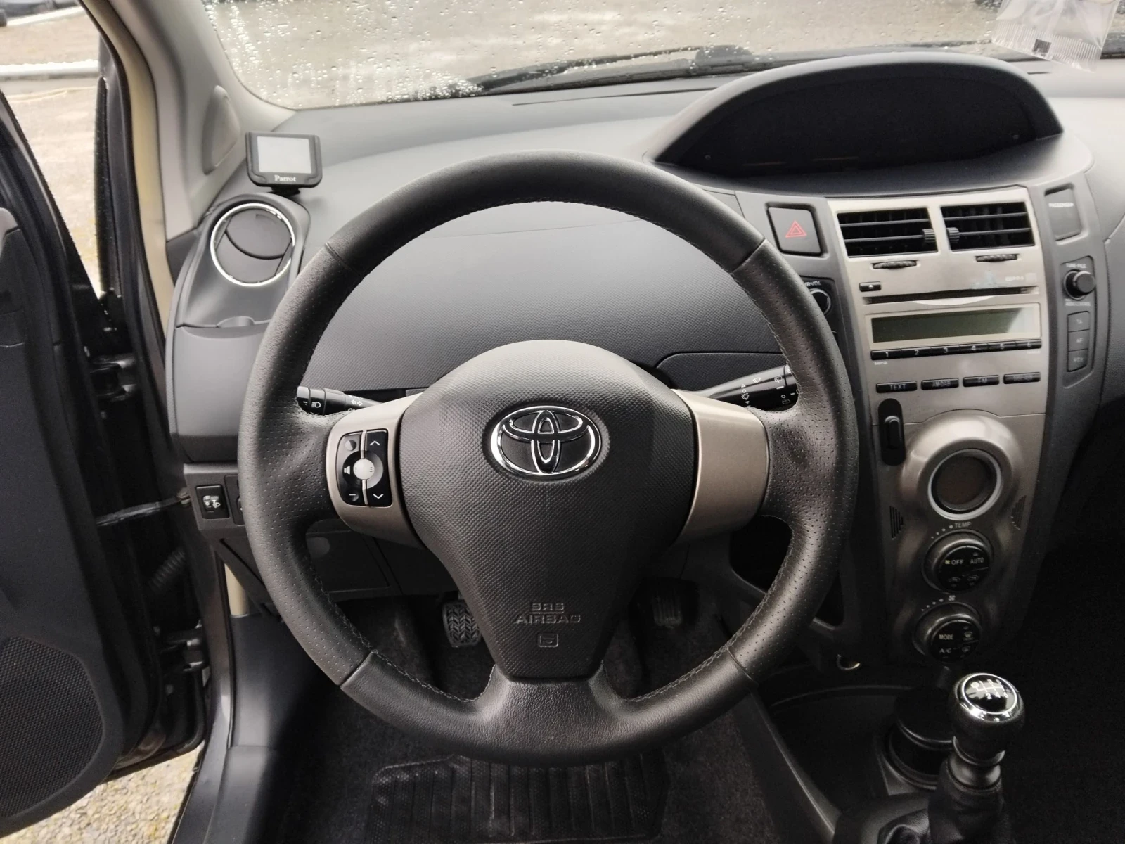 Toyota Yaris 1.4D4Di90 6speed | Mobile.bg   17