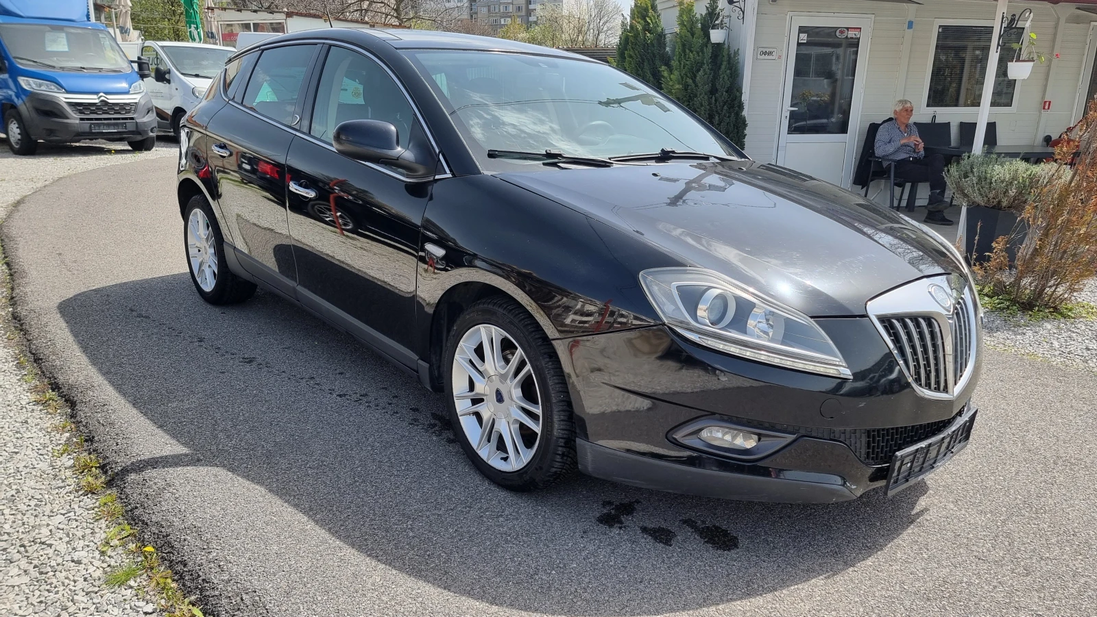 Lancia Delta 1.6 MULTIJET 16V - изображение 3