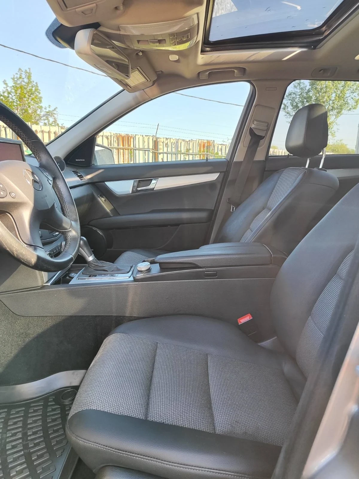 Mercedes-Benz C 230 AVANGARDE 2.5 i V6 - изображение 7