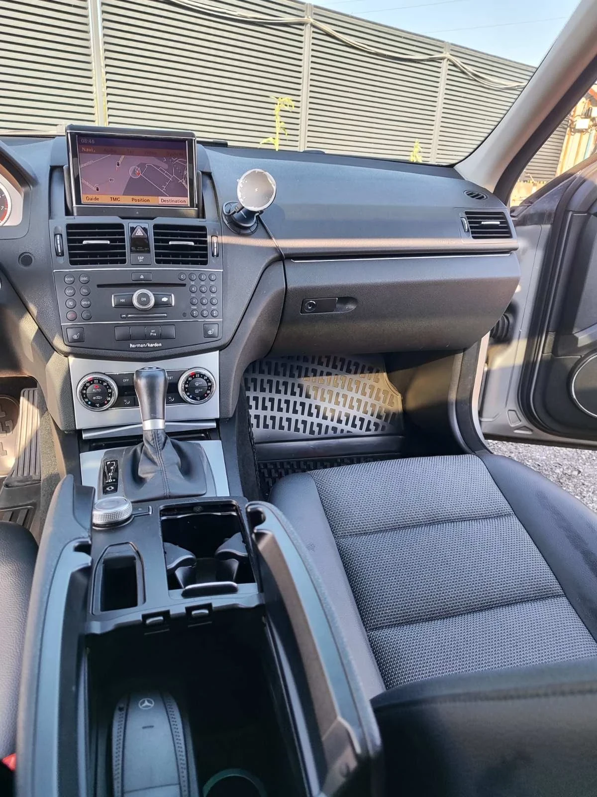 Mercedes-Benz C 230 AVANGARDE 2.5 i V6 - изображение 9