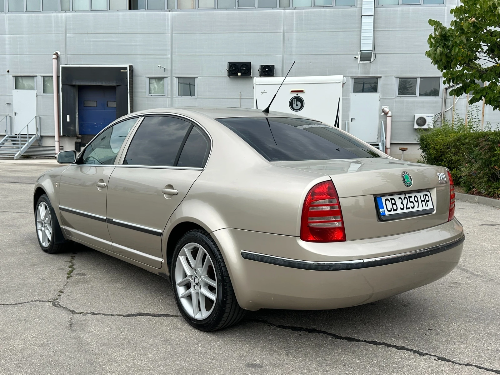 Skoda Superb 2.8i 193 к.с. Газ/бензин - изображение 3