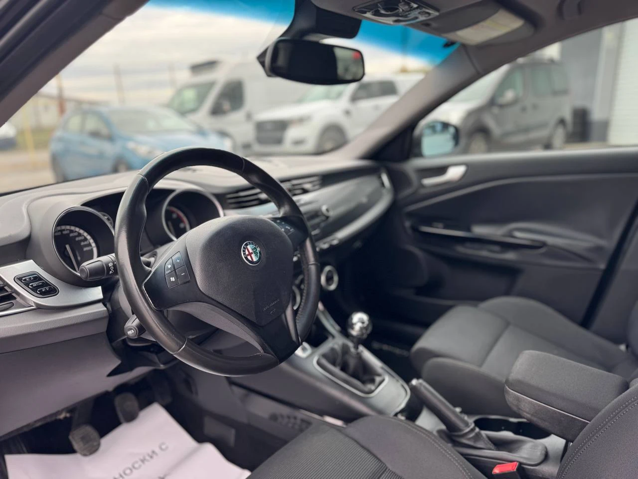 Alfa Romeo Giulietta 1.6 JTD - изображение 10