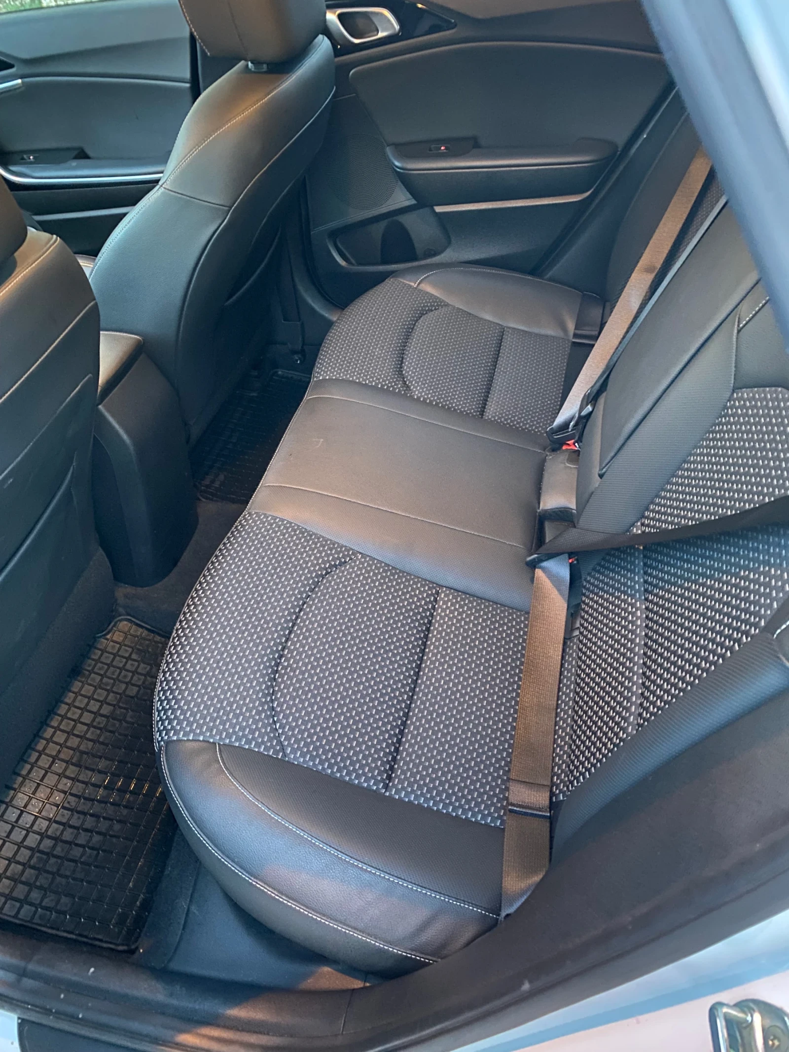 Kia Ceed 1.6 MILD HIBRID.  | Mobile.bg � ����������� 11