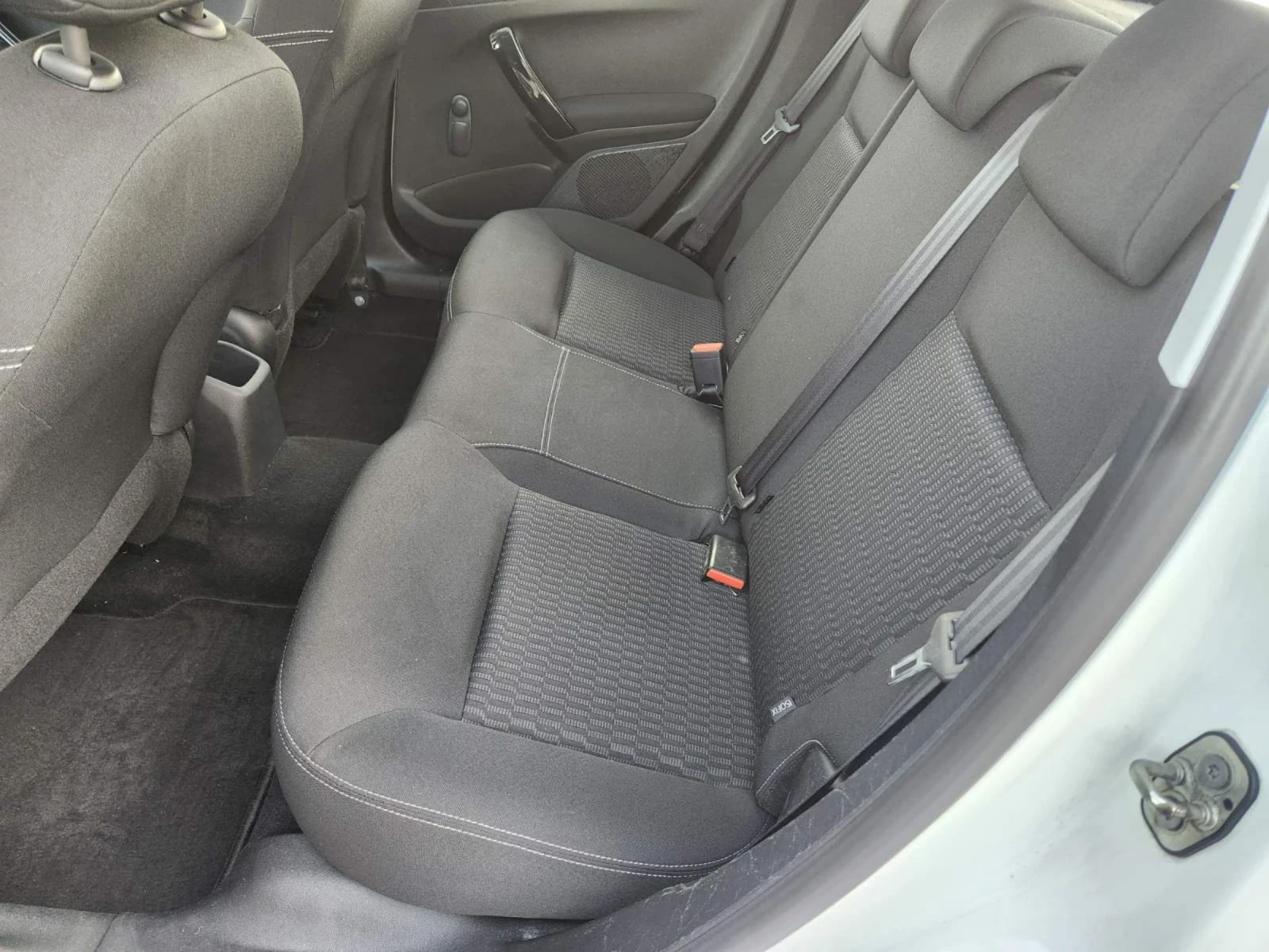 Peugeot 208 | Mobile.bg � ����������� 10