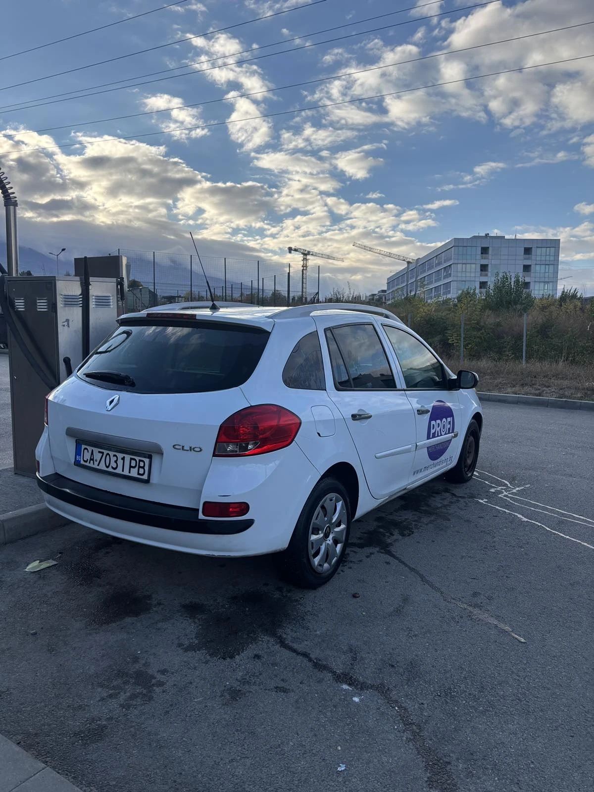 Renault Clio 1.5 DCI, снимка 3 - Автомобили и джипове - 56682460