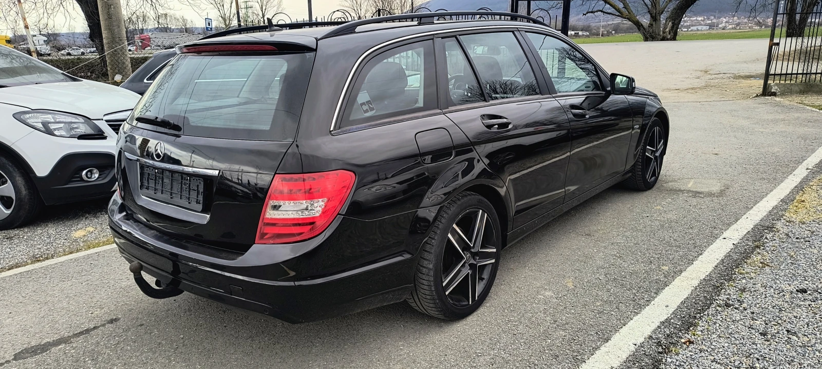 Mercedes-Benz C 220 CDI, снимка 7 - Автомобили и джипове - 53908566