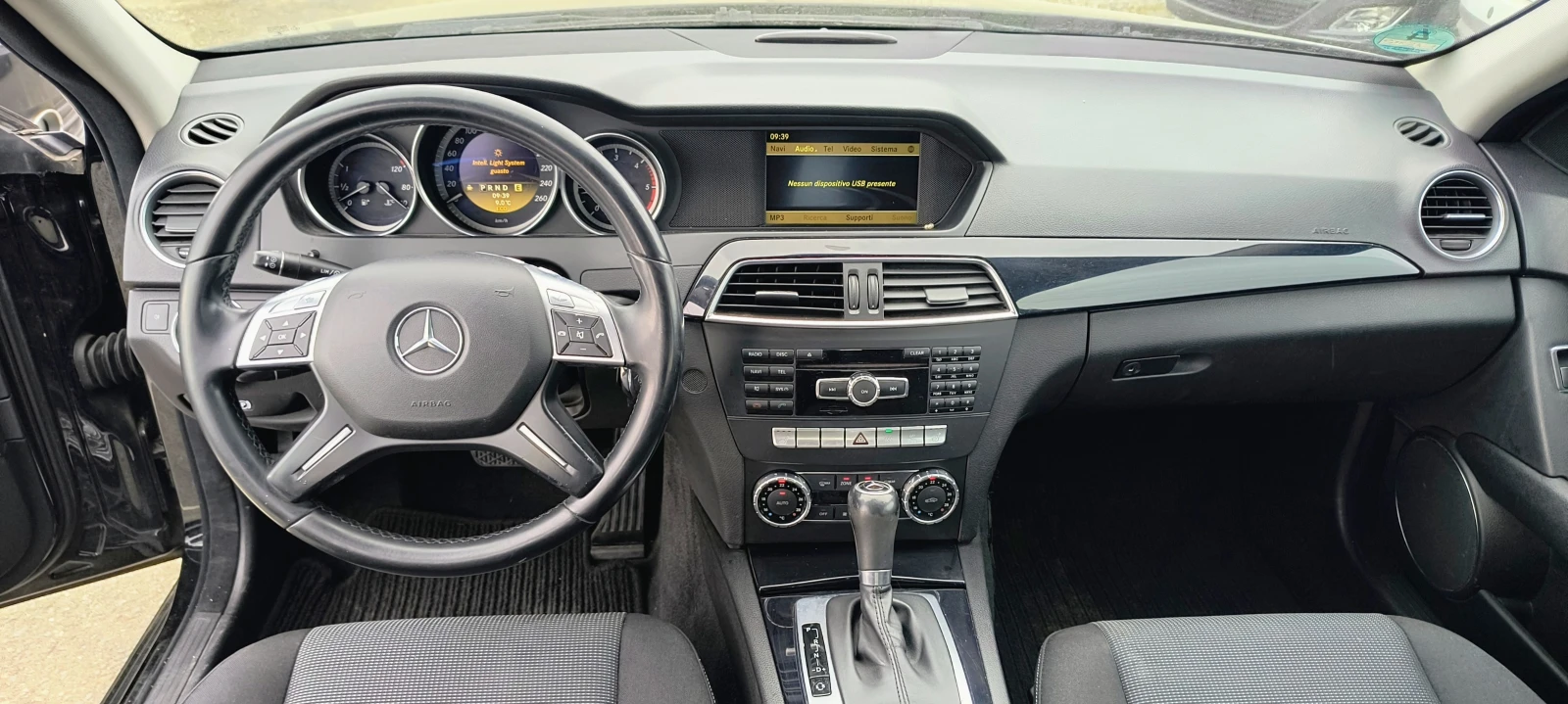 Mercedes-Benz C 220 CDI, снимка 9 - Автомобили и джипове - 53908566