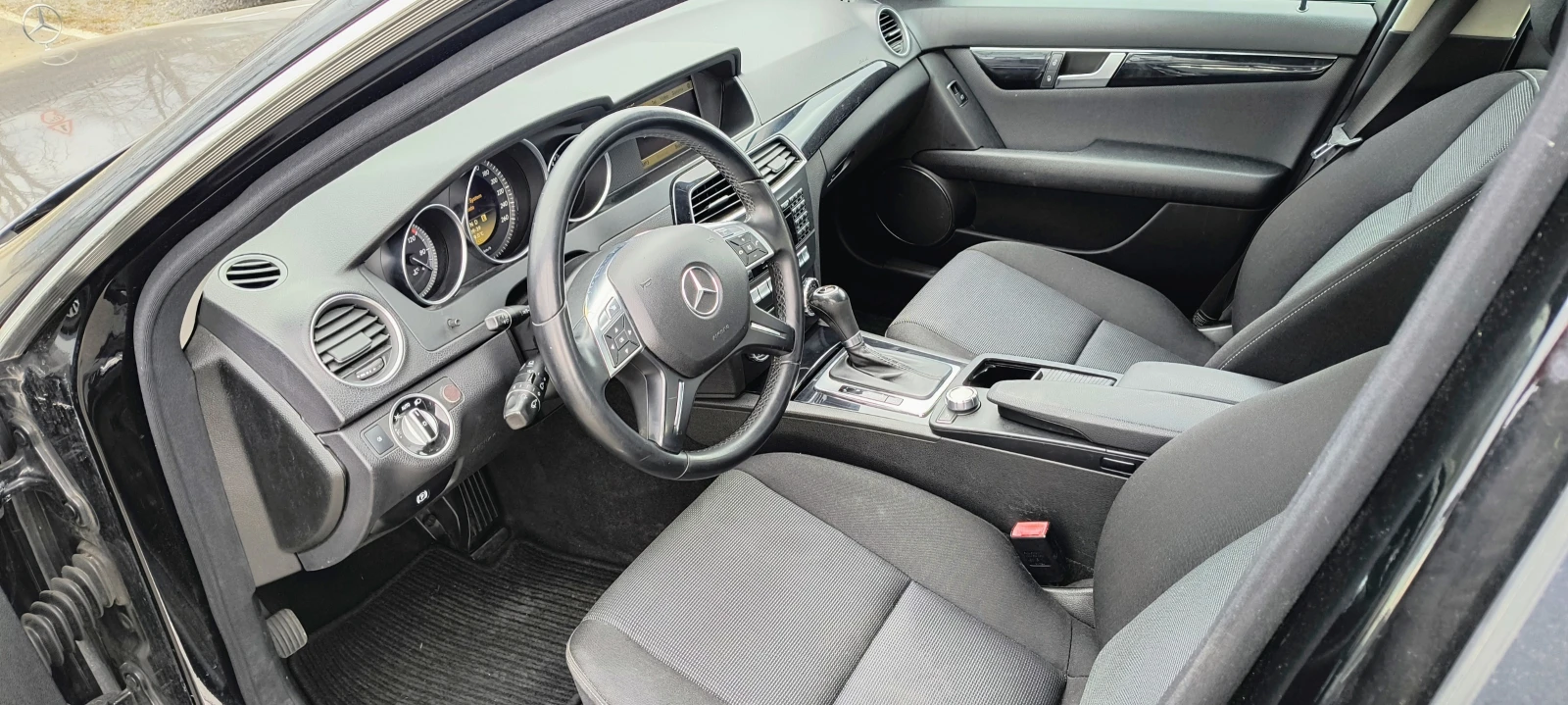 Mercedes-Benz C 220 CDI, снимка 8 - Автомобили и джипове - 53908566