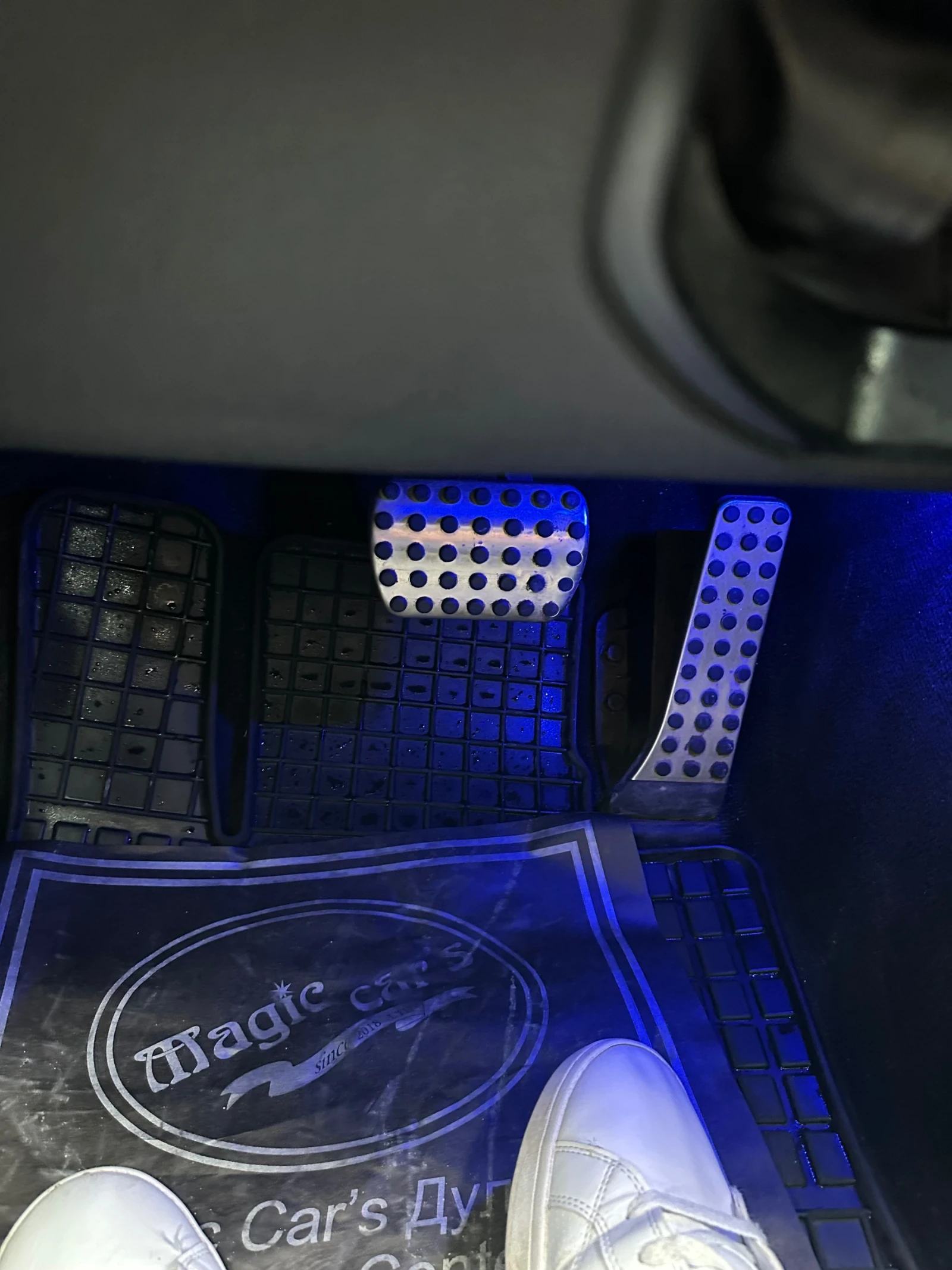 Mercedes-Benz E 250, снимка 11 - Автомобили и джипове - 54059586