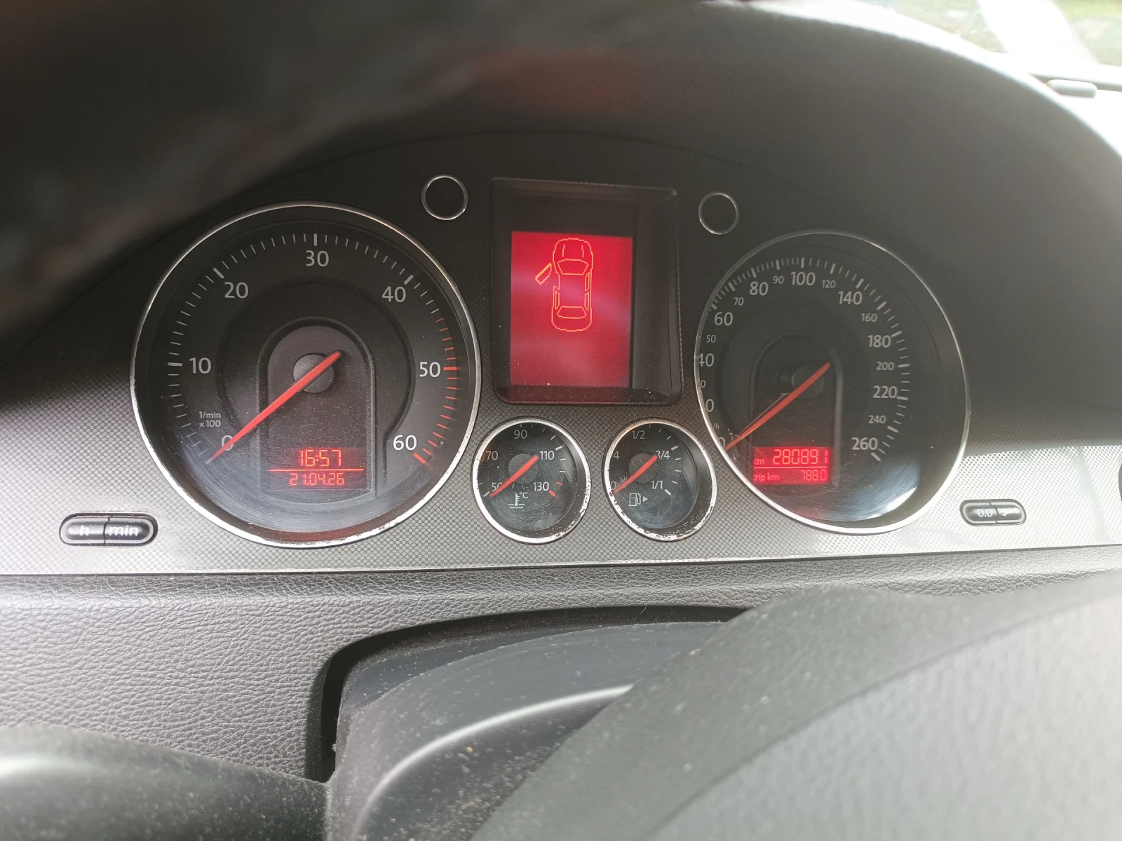 VW Passat 1.9 105к.с., снимка 10 - Автомобили и джипове - 54270334