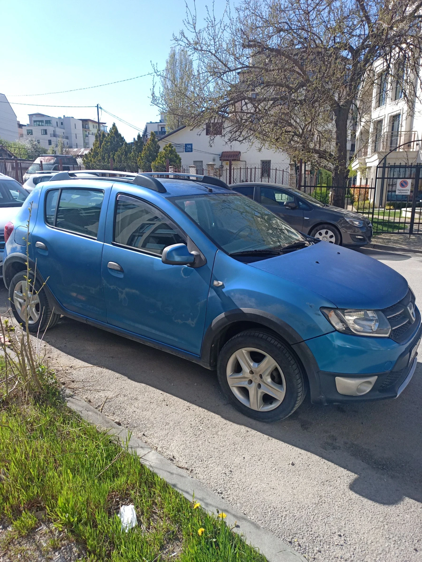 Dacia Sandero Stepway 1.5 дизел , снимка 4 - Автомобили и джипове - 54672373
