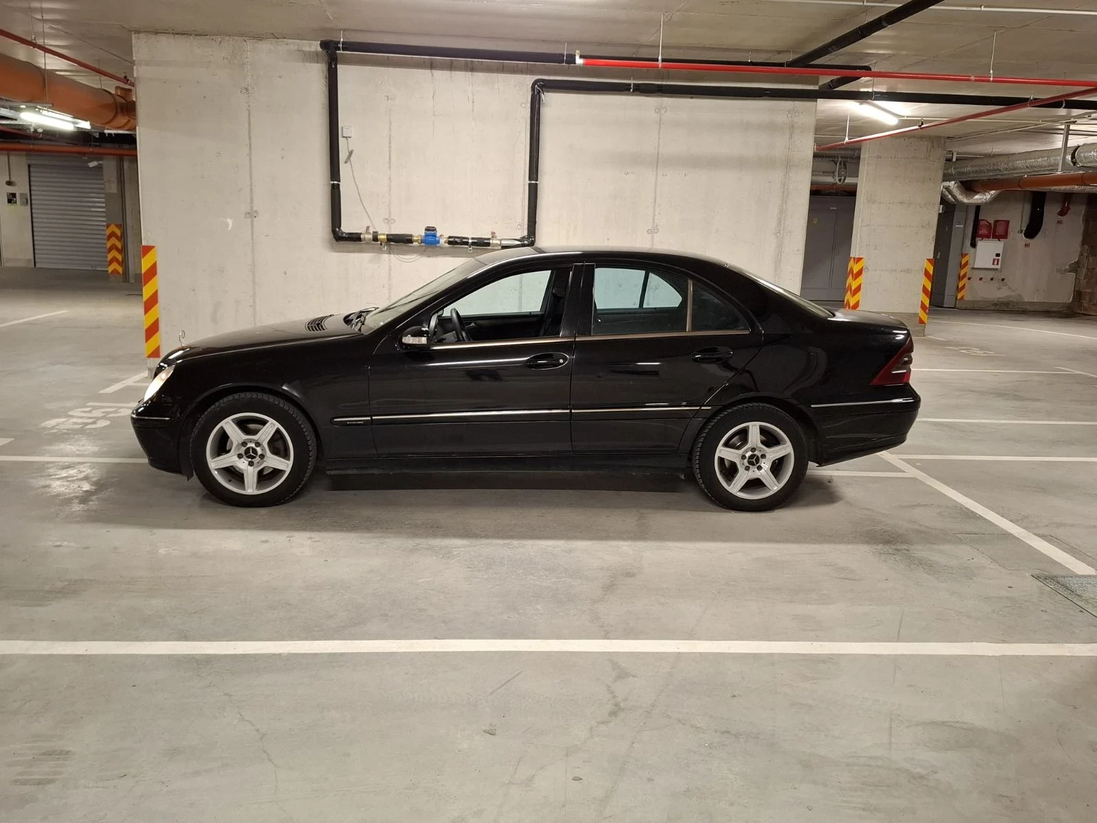 Mercedes-Benz C 200  CDI 2.2, снимка 9 - Автомобили и джипове - 54795563