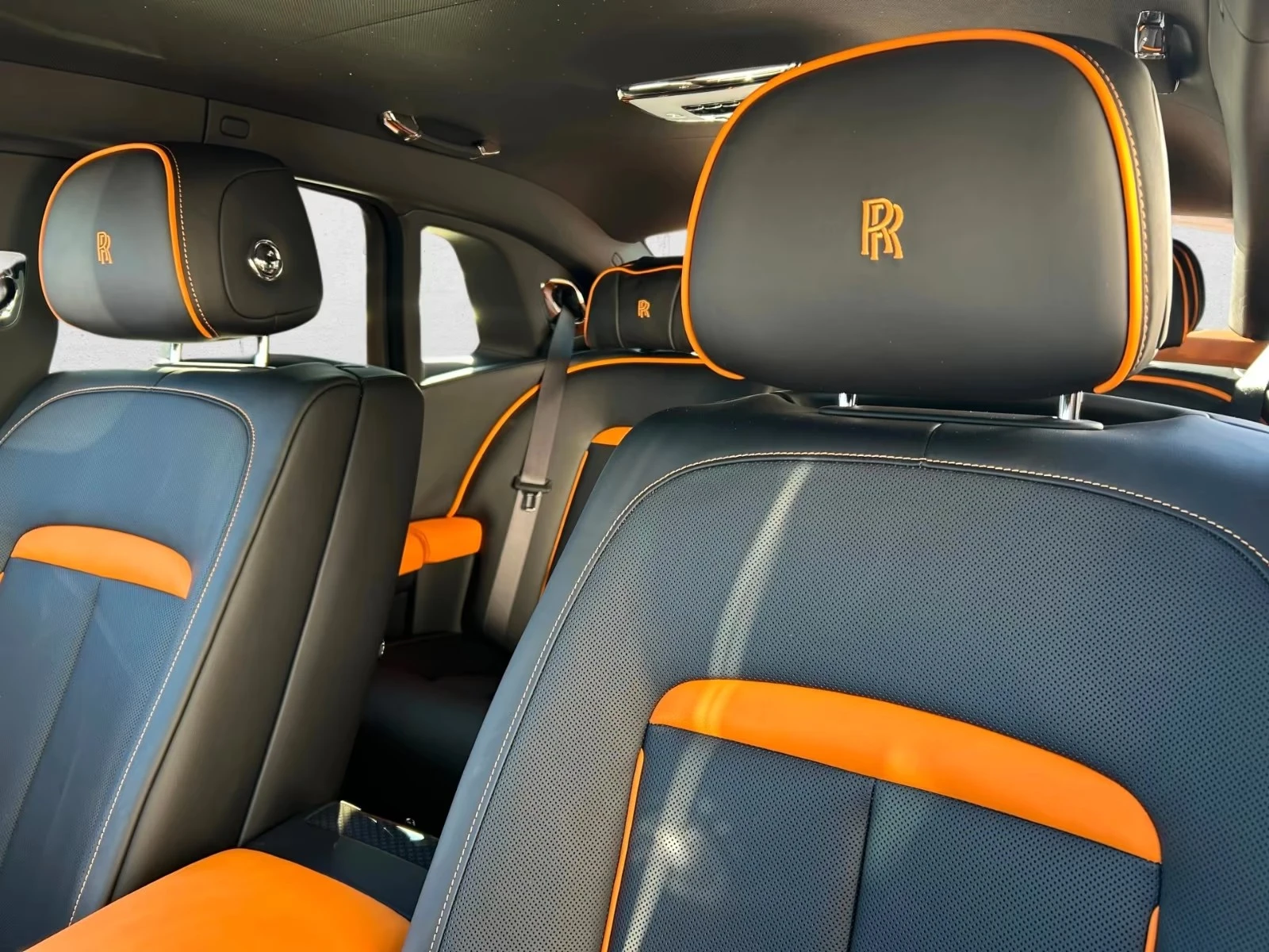 Rolls-Royce Ghost Black Badge Bespoke Shooting Star, снимка 7 - Автомобили и джипове - 54998188