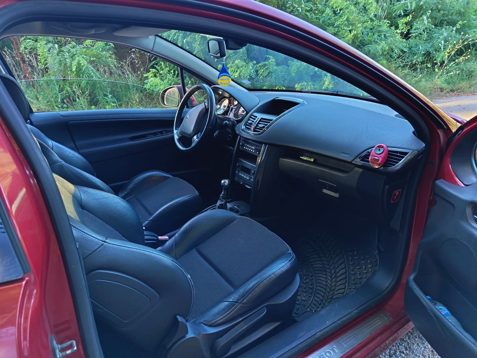 Peugeot 207 1, 6, снимка 7 - Автомобили и джипове - 55081024