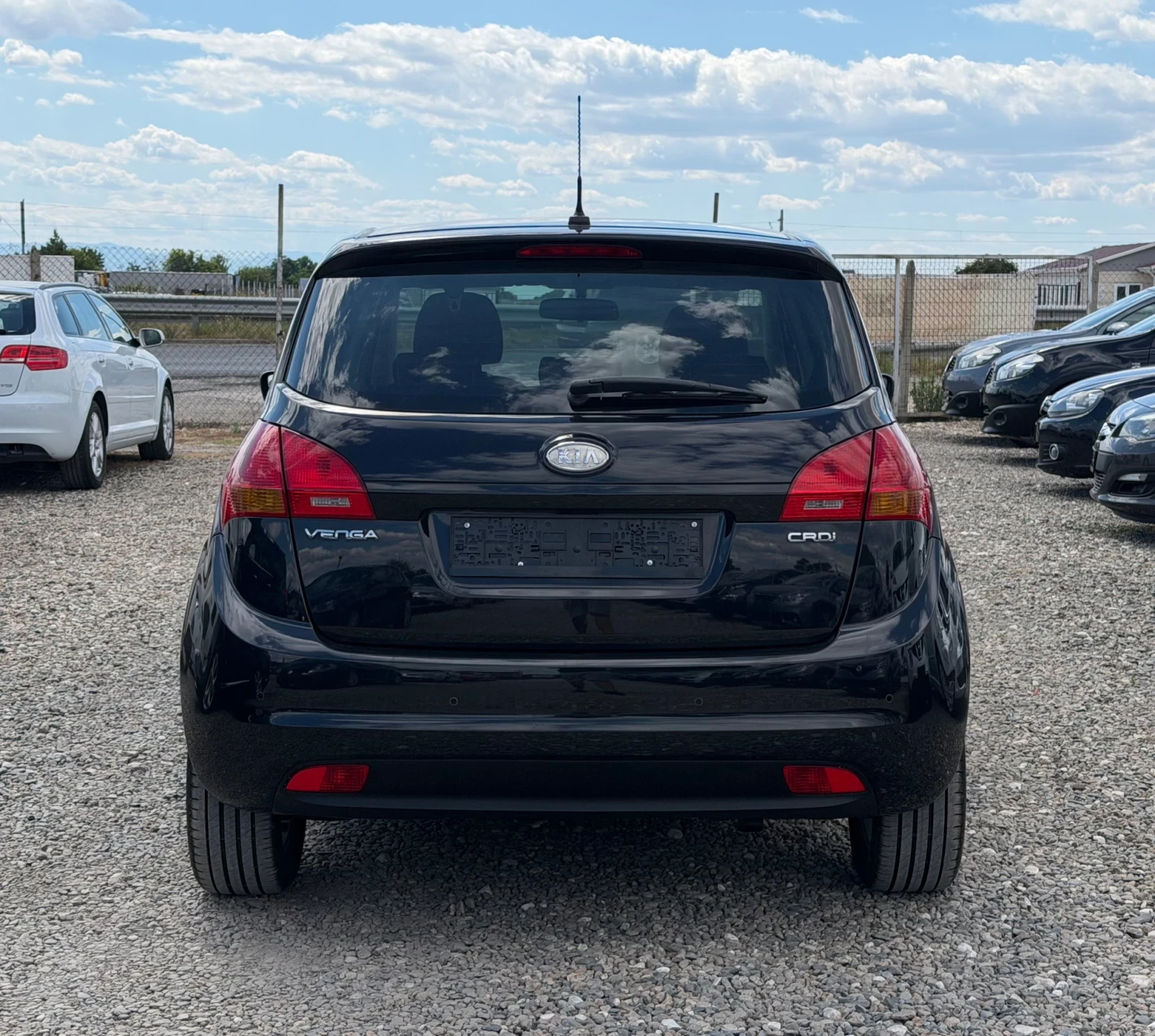 Kia Venga 1.4CRDI 90kc 6 скорости, снимка 5 - Автомобили и джипове - 55286375