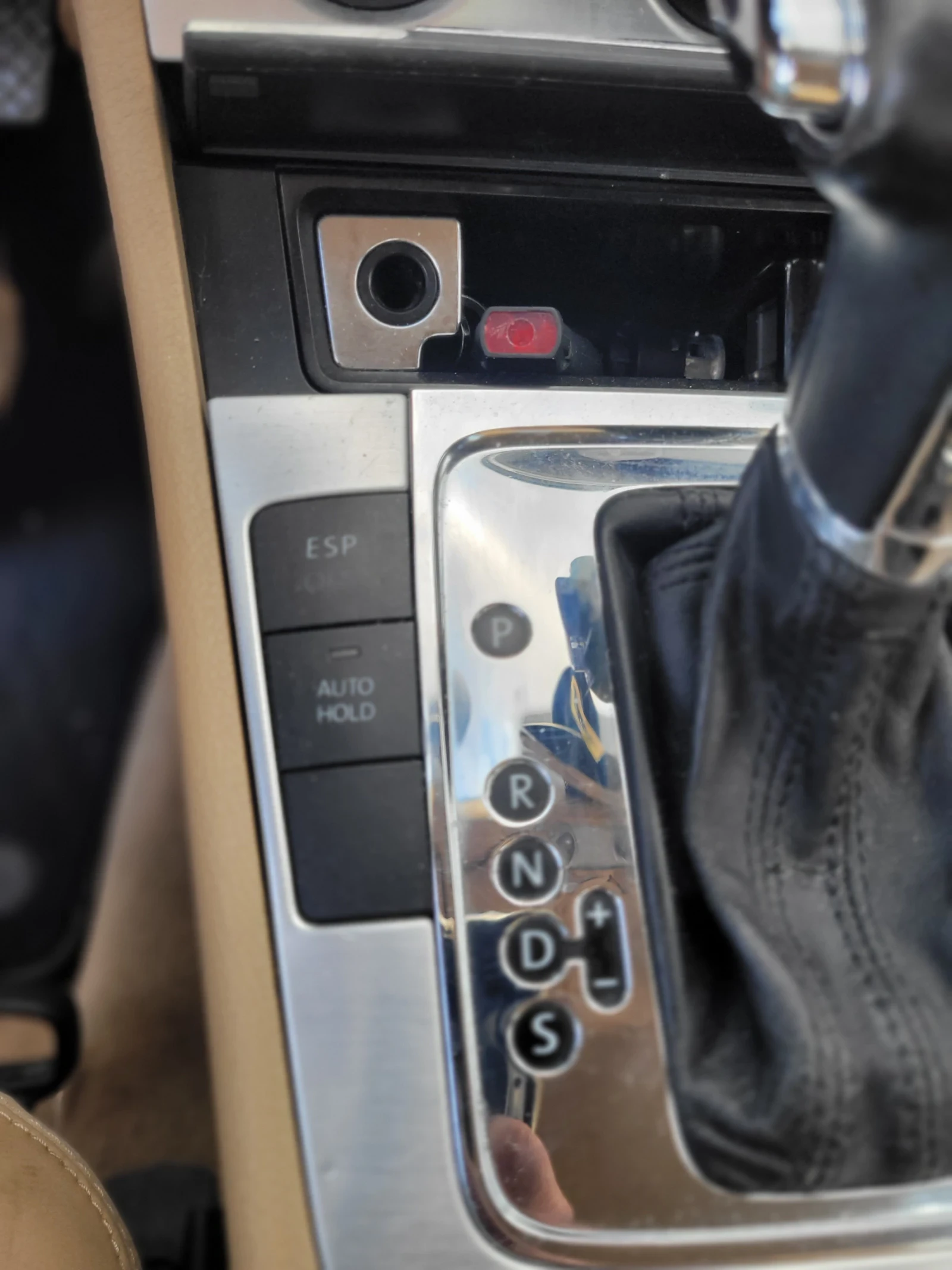 VW Passat 2.0 tdi DSG, снимка 16 - Автомобили и джипове - 55381769