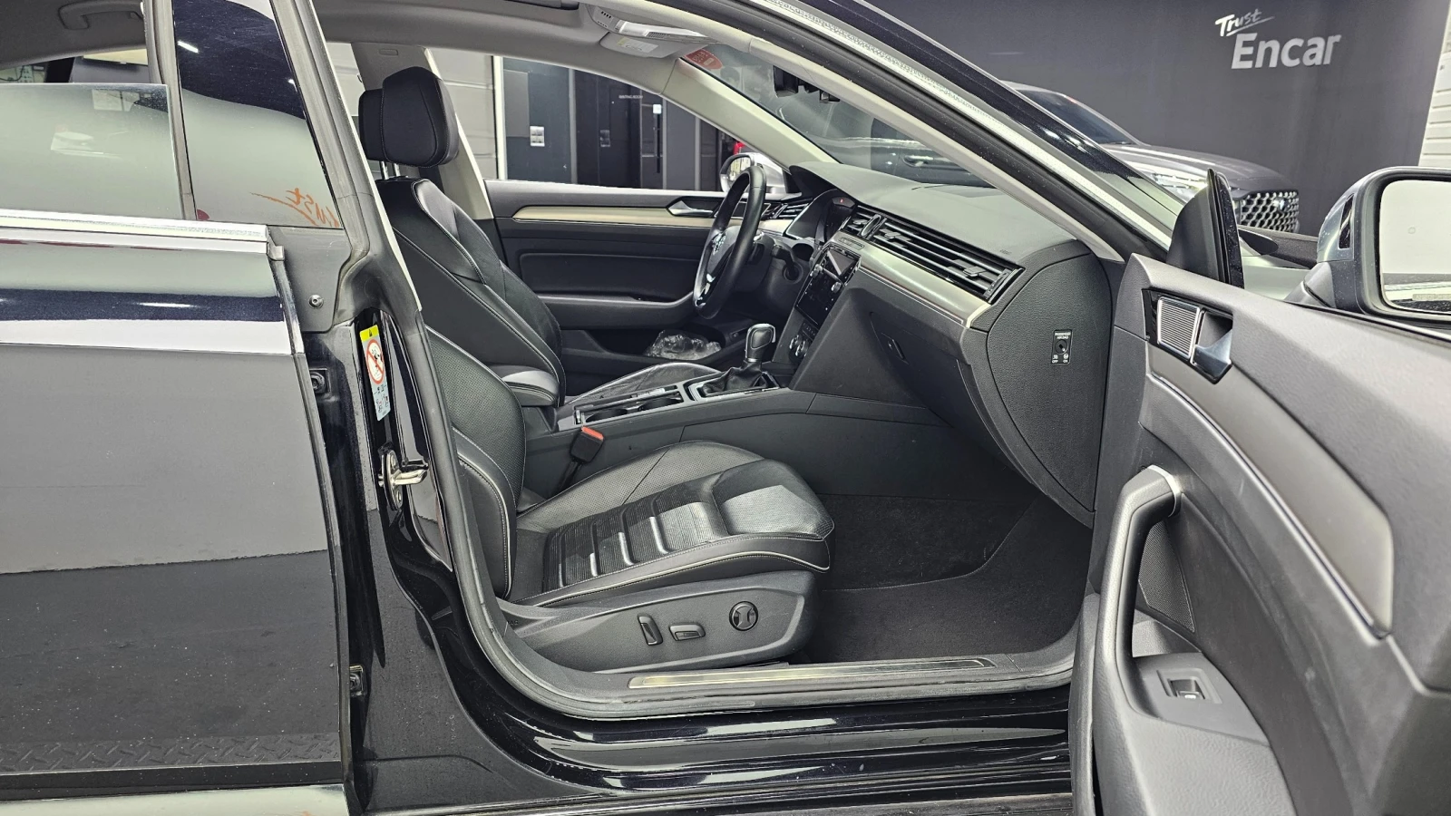 VW Arteon 2.0 TDI Premium, снимка 10 - Автомобили и джипове - 55628201