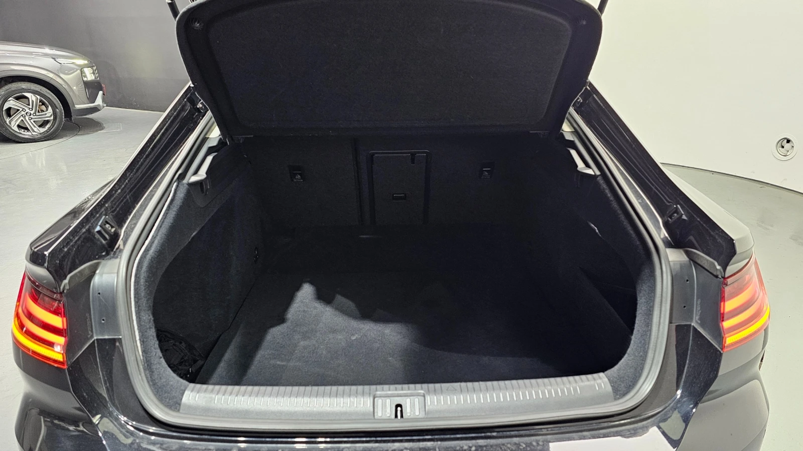 VW Arteon 2.0 TDI Premium, снимка 16 - Автомобили и джипове - 55628201