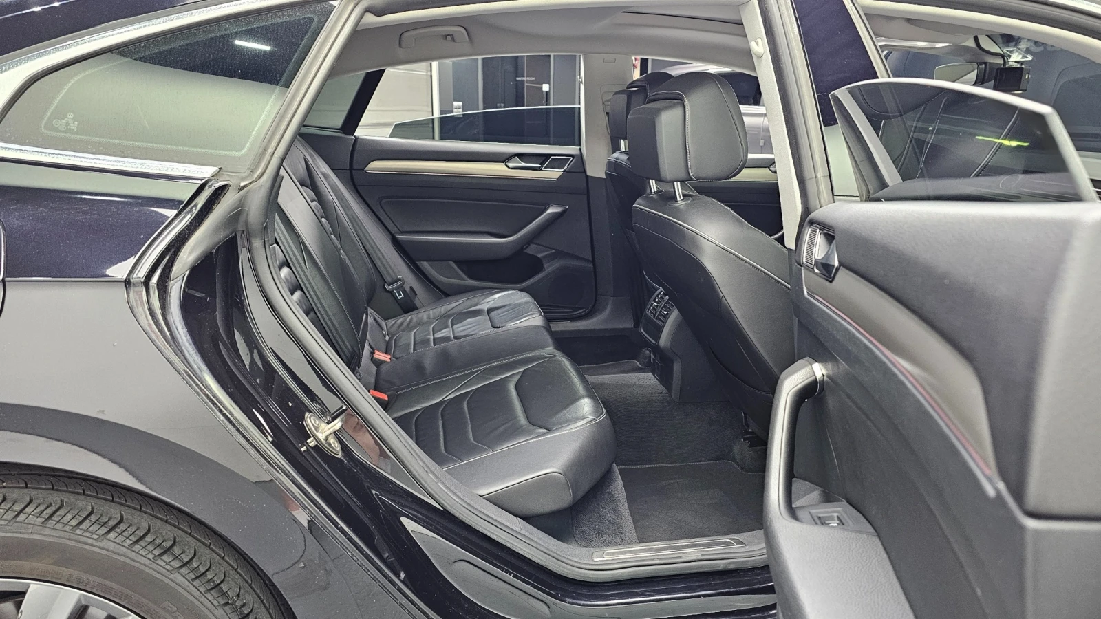 VW Arteon 2.0 TDI Premium, снимка 11 - Автомобили и джипове - 55628201