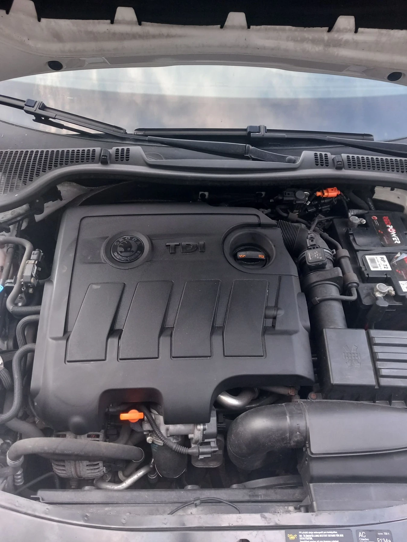 Skoda Octavia 1.6, снимка 12 - Автомобили и джипове - 56144841