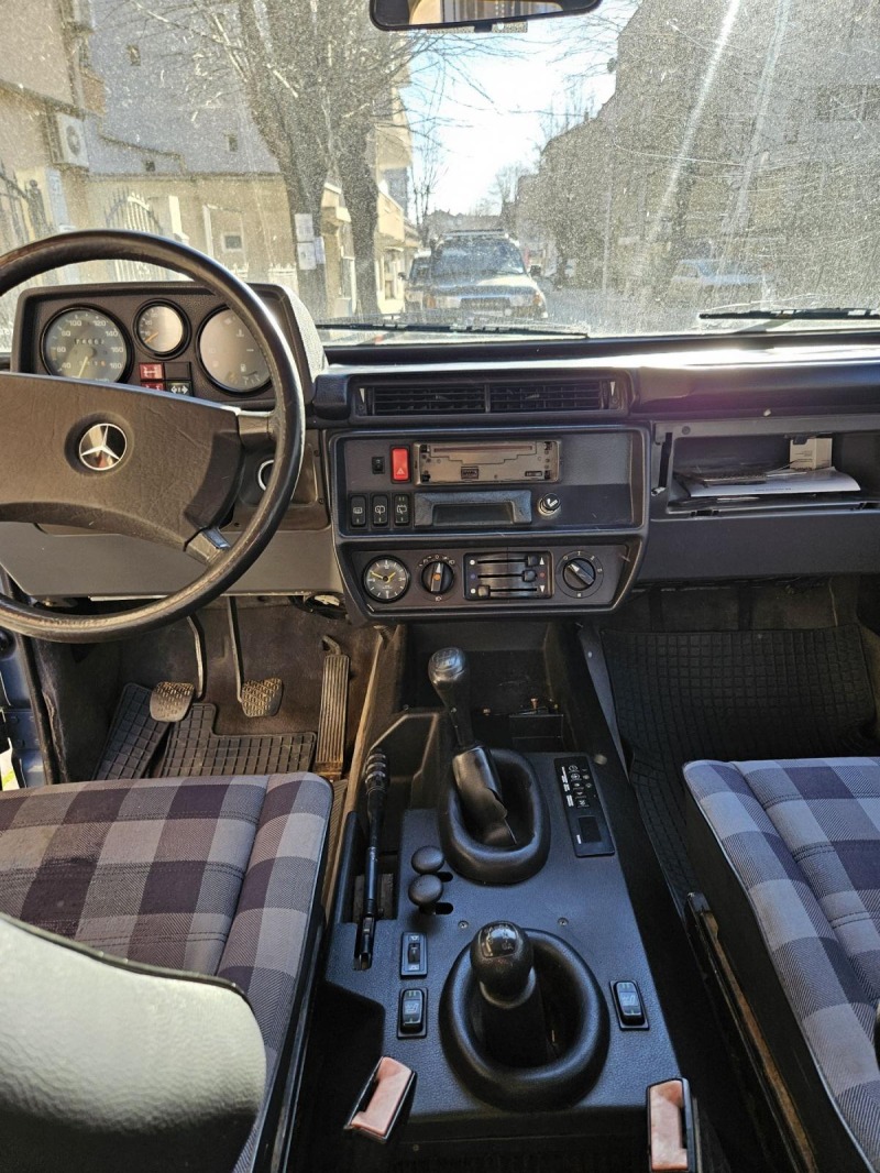 Mercedes-Benz G 230, снимка 2 - Автомобили и джипове - 46078826