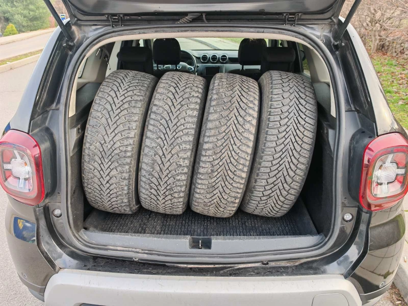 Dacia Duster 1.0TCe EcoG ГАЗ, снимка 12 - Автомобили и джипове - 52629272