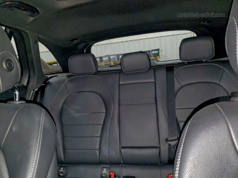 Mercedes-Benz GLC 300 * BURMESTER* 4MATIC* Памет* Крайна цена, снимка 10 - Автомобили и джипове - 53063418