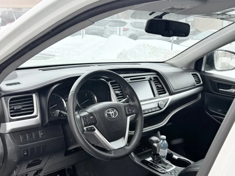 Toyota Highlander * * XLE* * CARFAX* * , снимка 15 - Автомобили и джипове - 53073037