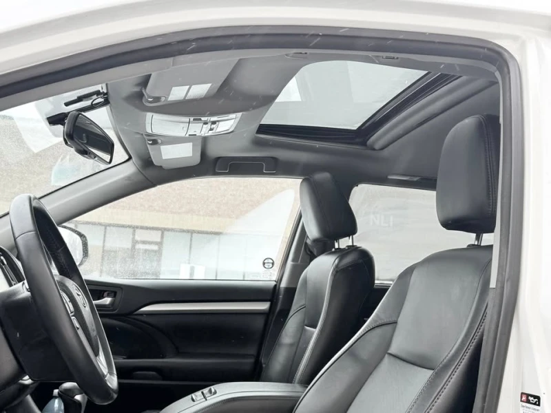 Toyota Highlander * * XLE* * CARFAX* * , снимка 9 - Автомобили и джипове - 53073037