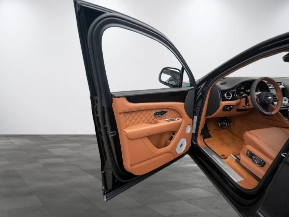 Bentley Bentayga V8 = Blackline Specification = NightVision Гаранци - изображение 5