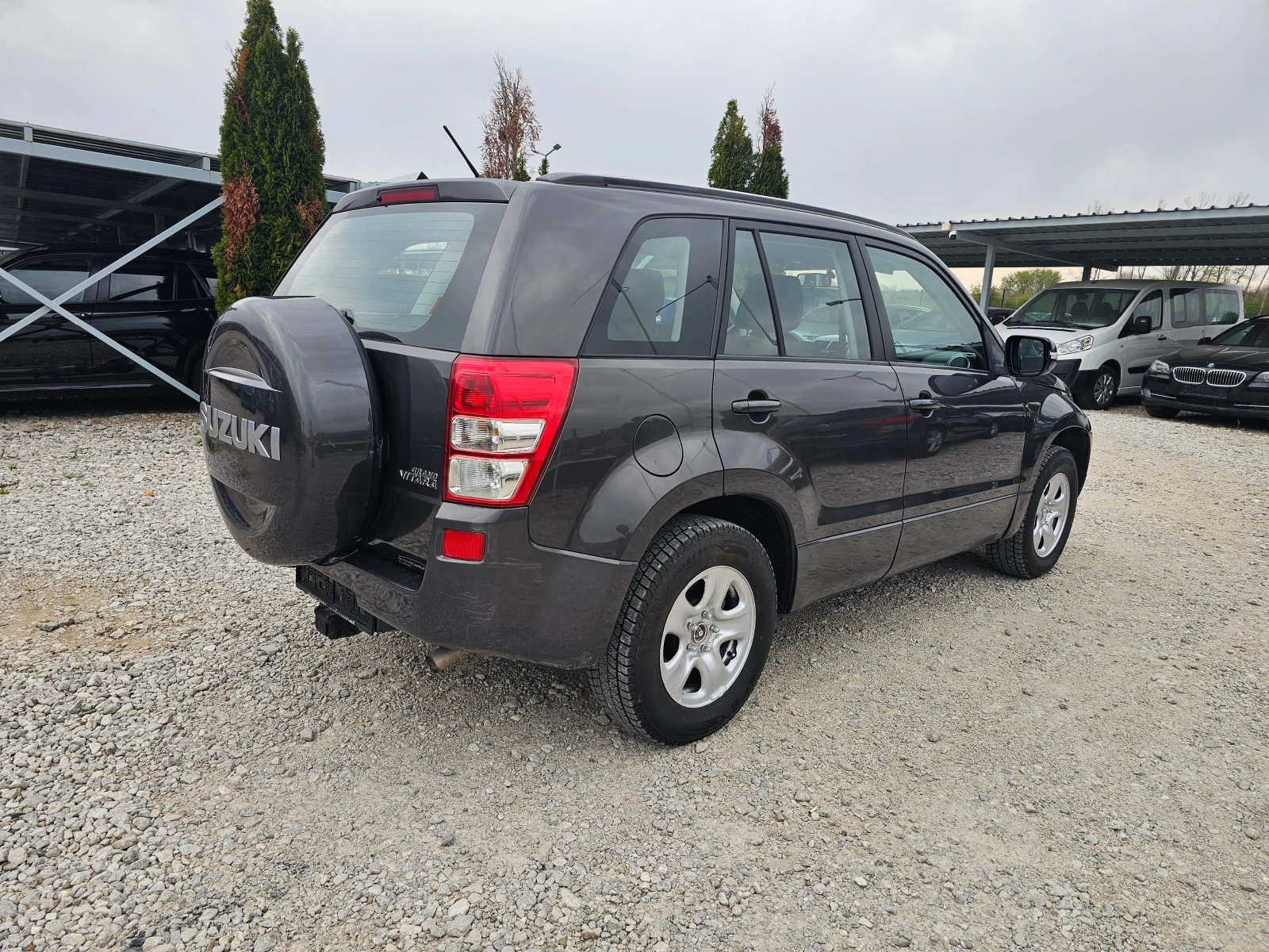 Suzuki Grand vitara 1.9DDiS 4x4 ! ! РЕАЛНИ КИЛОМЕТРИ - изображение 5