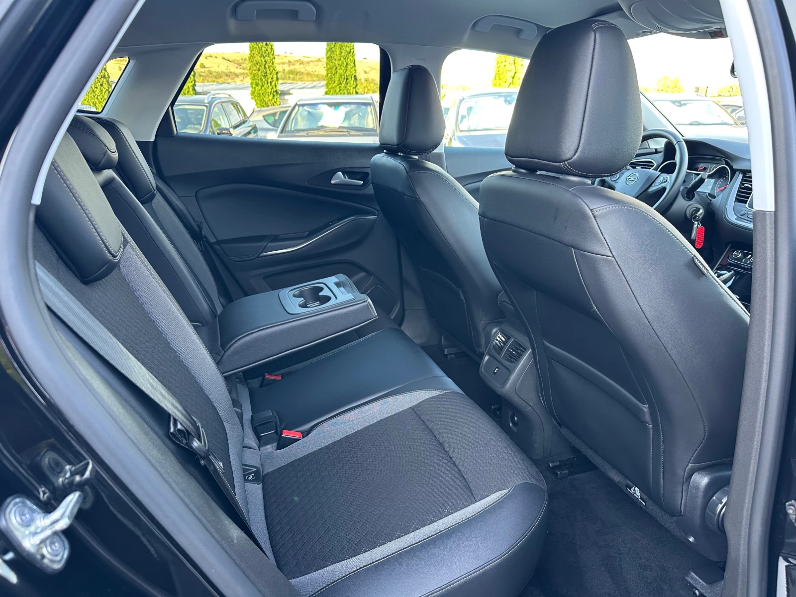 Opel Grandland X 1.5DIESEL* AVTOMATIK* NAVI* LED* TOP*  - изображение 7