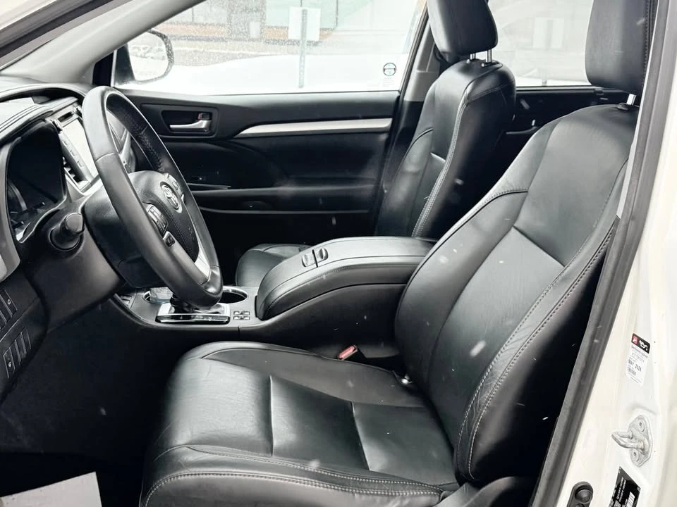 Toyota Highlander * * XLE* * CARFAX* *  - изображение 8