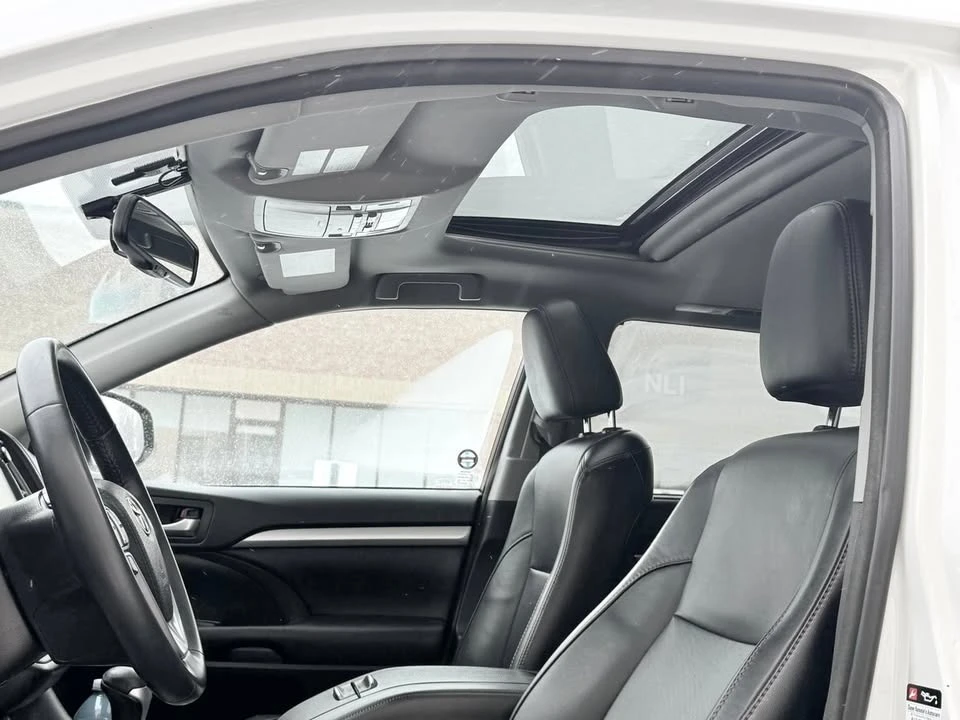 Toyota Highlander * * XLE* * CARFAX* *  - изображение 9