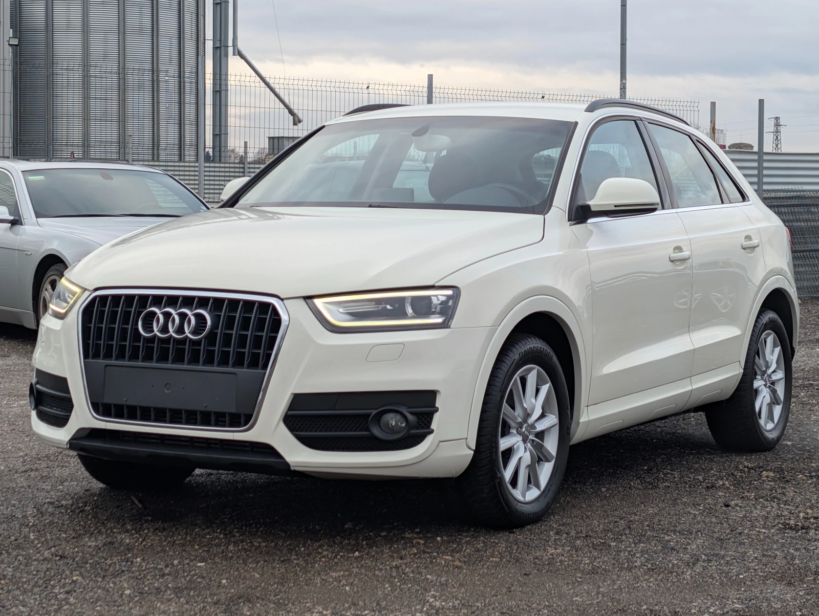 Audi Q3 2.0TDI Bussines - изображение 2