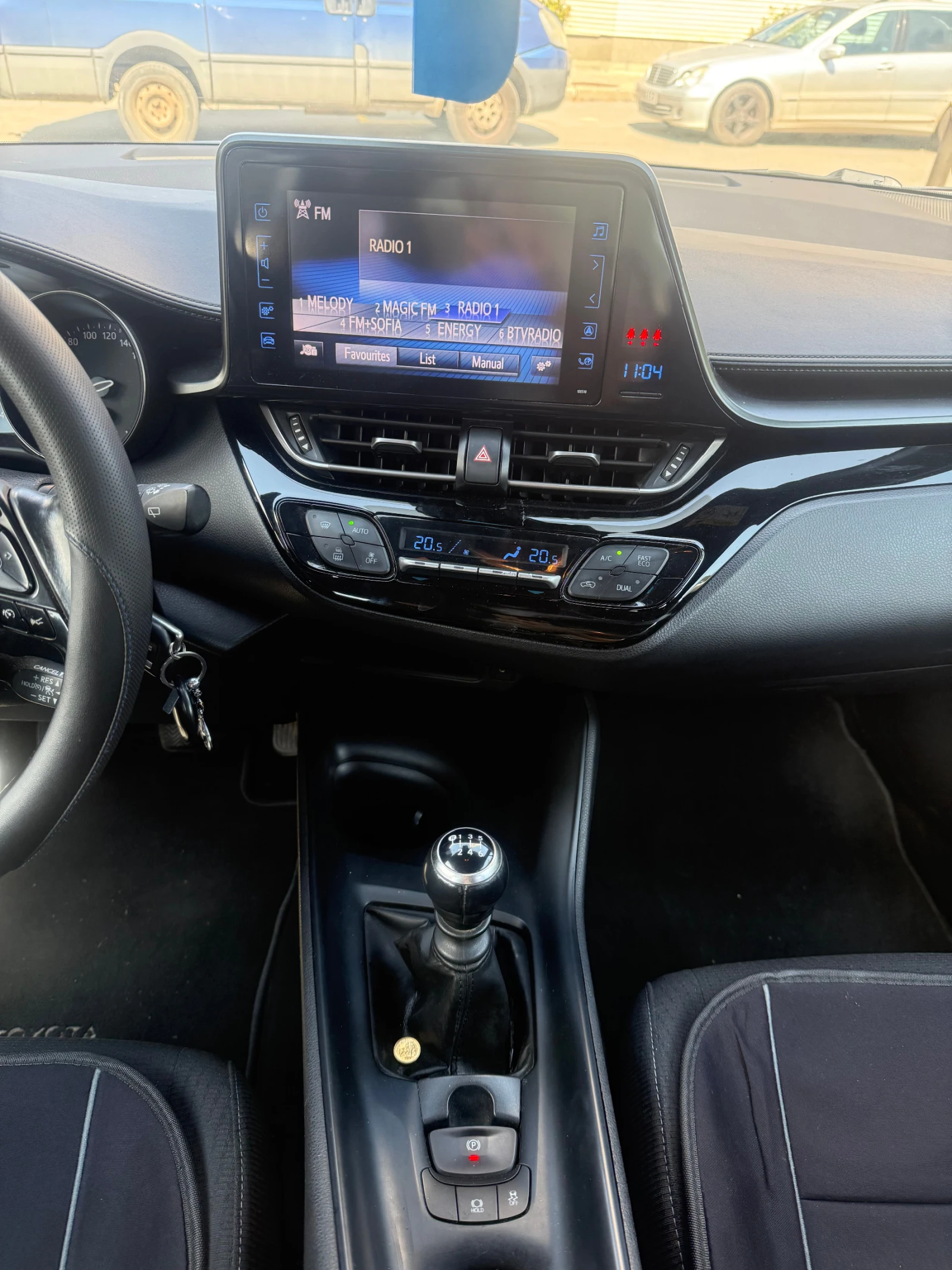 Toyota C-HR, снимка 13 - Автомобили и джипове - 55173845