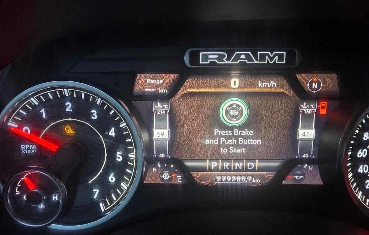 Dodge RAM 1500 * Big Horn * АВТОКРЕДИТ БЕЗ ПЪРВОНАЧАЛНА ВНОСКА* , снимка 3 - Автомобили и джипове - 55310195