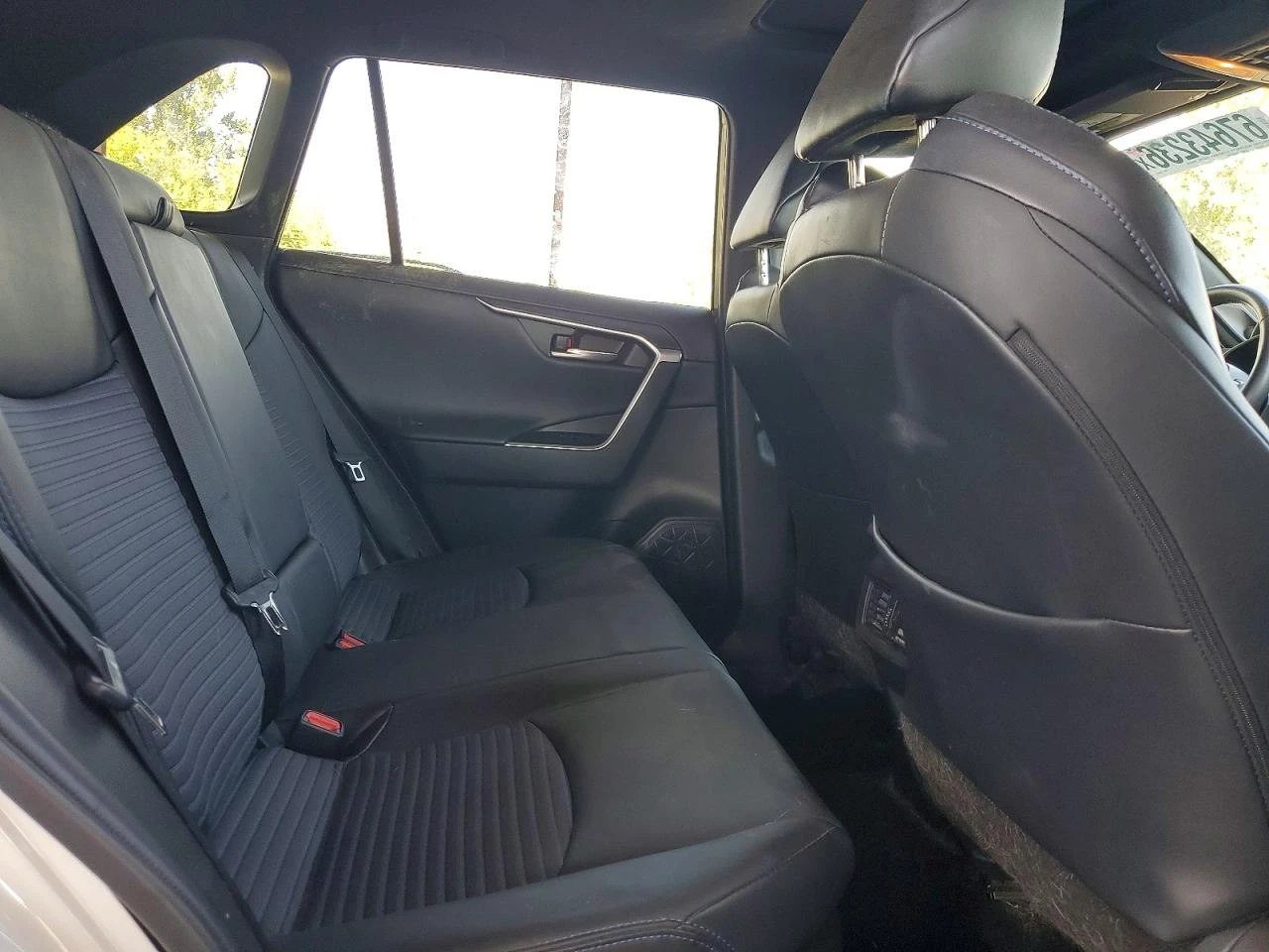 Toyota Rav4 2.5l Xse, снимка 10 - Автомобили и джипове - 56664252