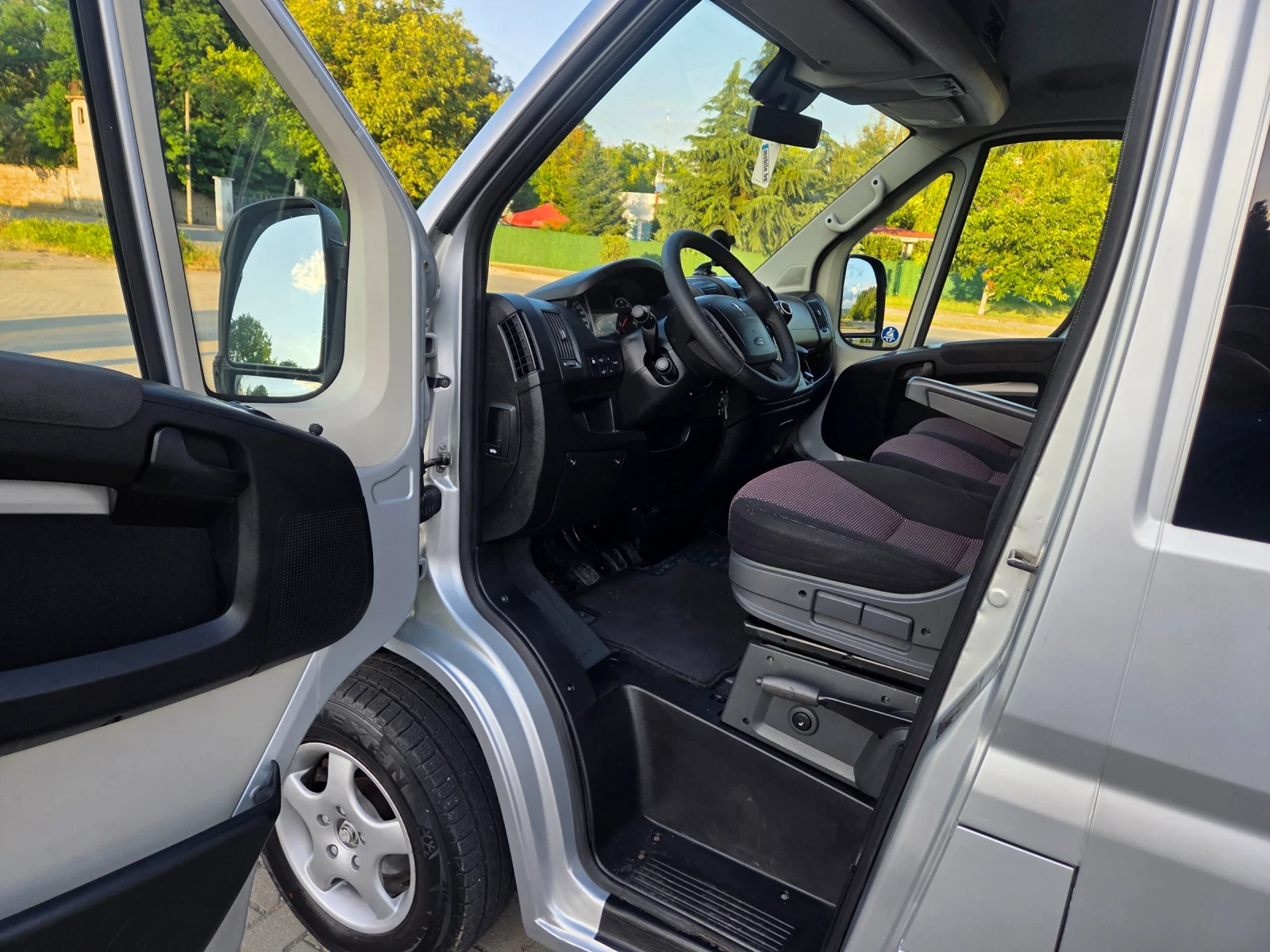 Peugeot Boxer нов внос 8+ 1 2.2-150к.с.евро5, снимка 8 - Бусове и автобуси - 55157370